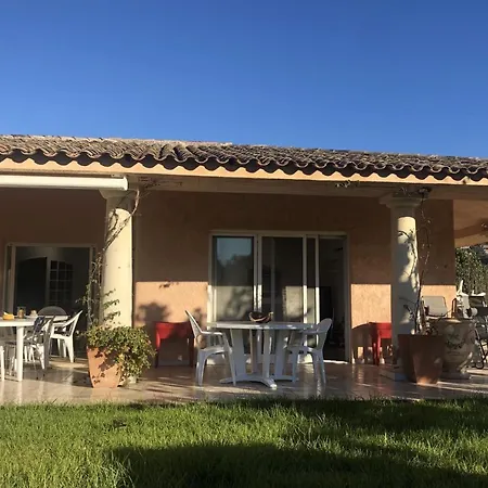 Spacious Family House Near The Sea Hotel