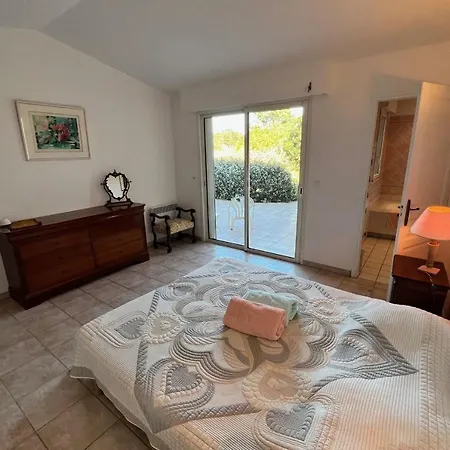 Spacious Family House Near The Sea Hotel 4*